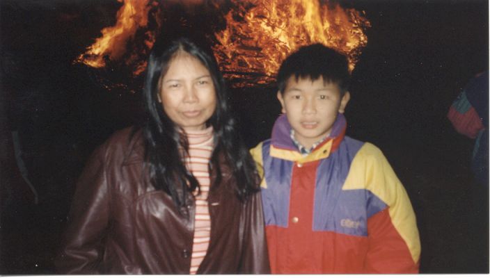 2002-03. Easter fire in Sweden with mamma
