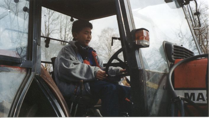 Apr 2002. More tractor
